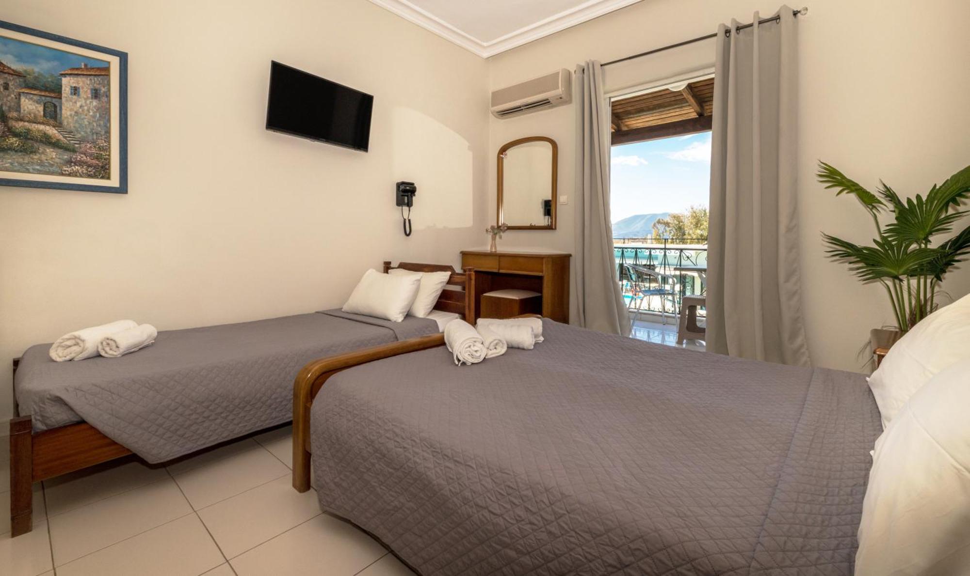 Sofia'S Hotel Kalamákion Eksteriør billede