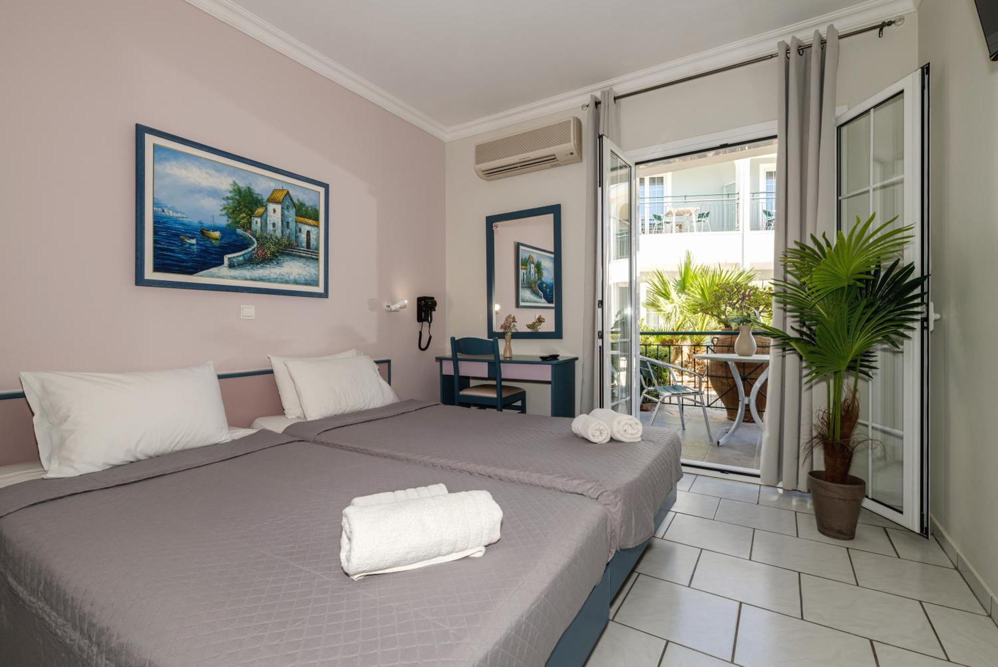 Sofia'S Hotel Kalamákion Eksteriør billede