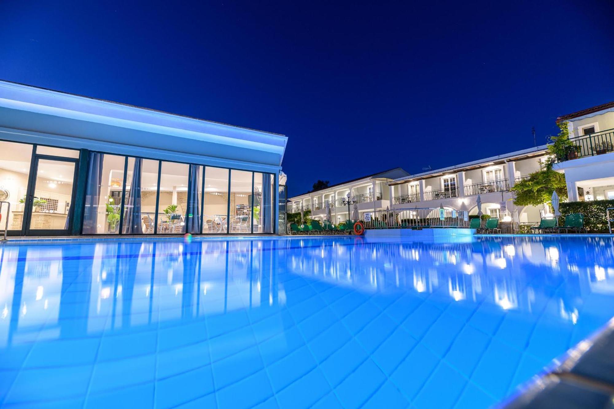 Sofia'S Hotel Kalamákion Eksteriør billede