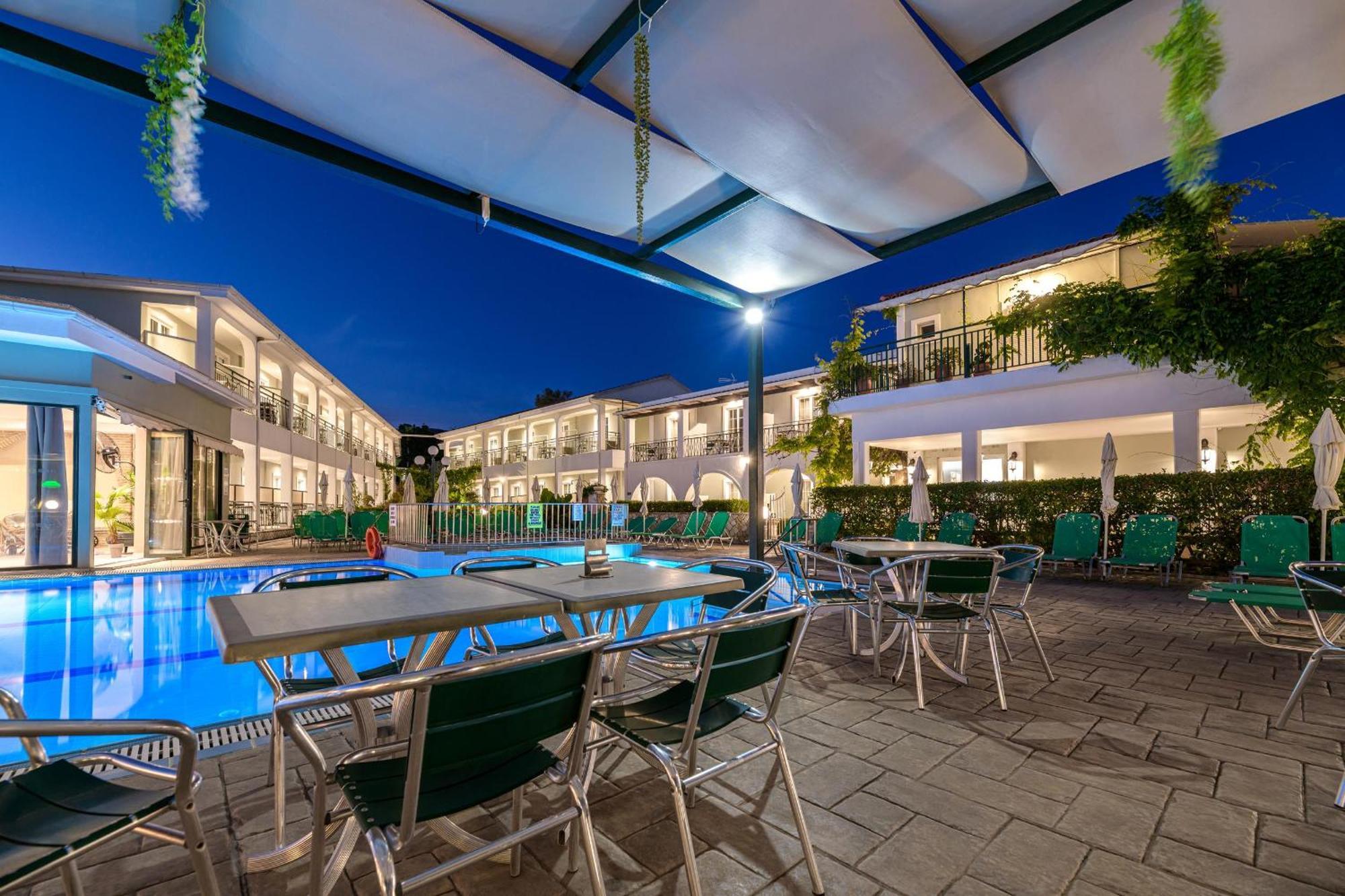 Sofia'S Hotel Kalamákion Eksteriør billede